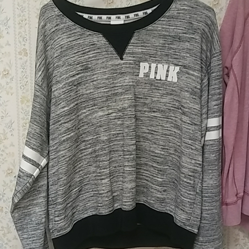 Pink crew neck sweatshirt